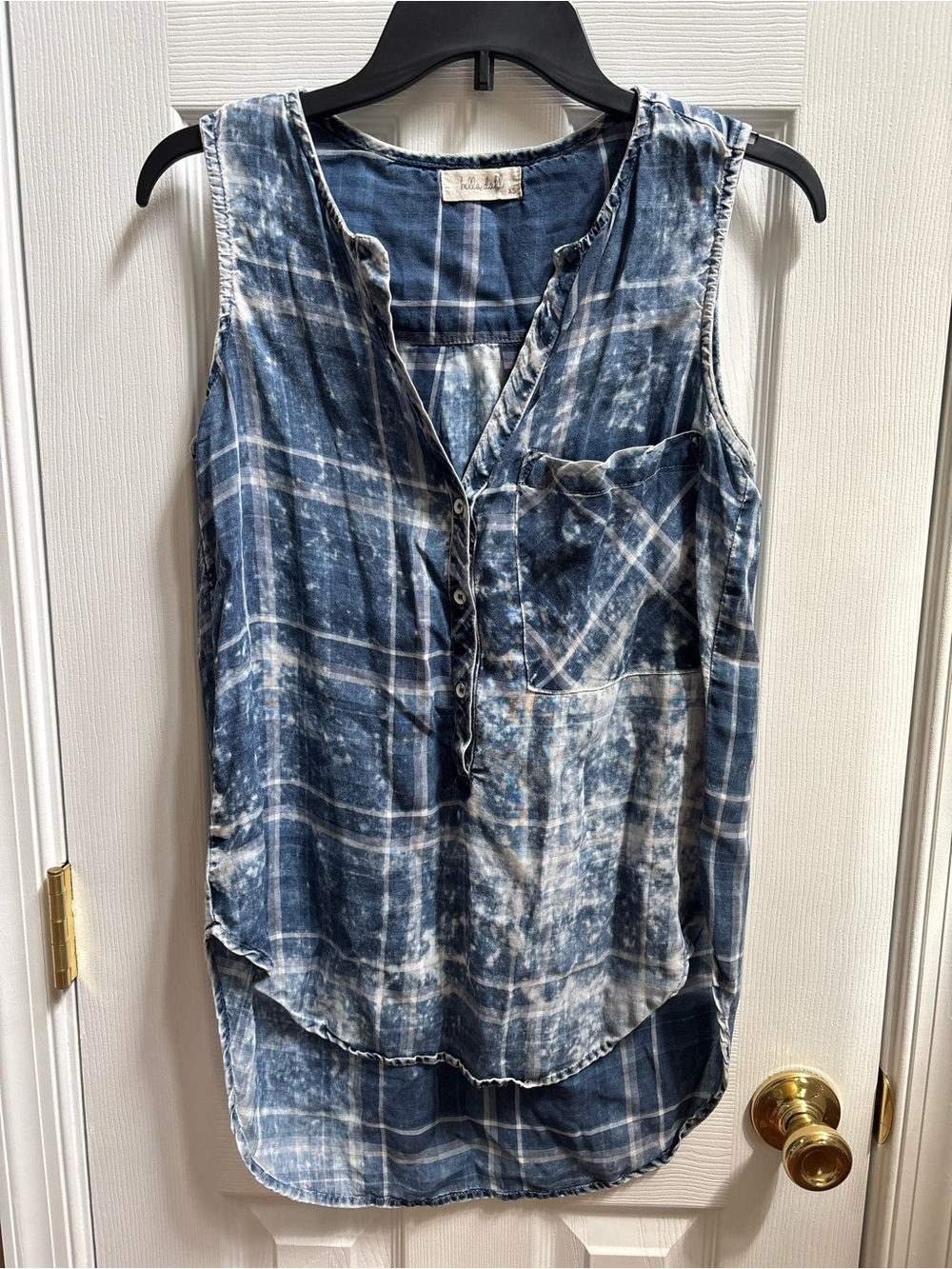 Bella Dahl Blue & White Plaid Sleeveless High/Low Top, Size XS, can’t fit S, EUC